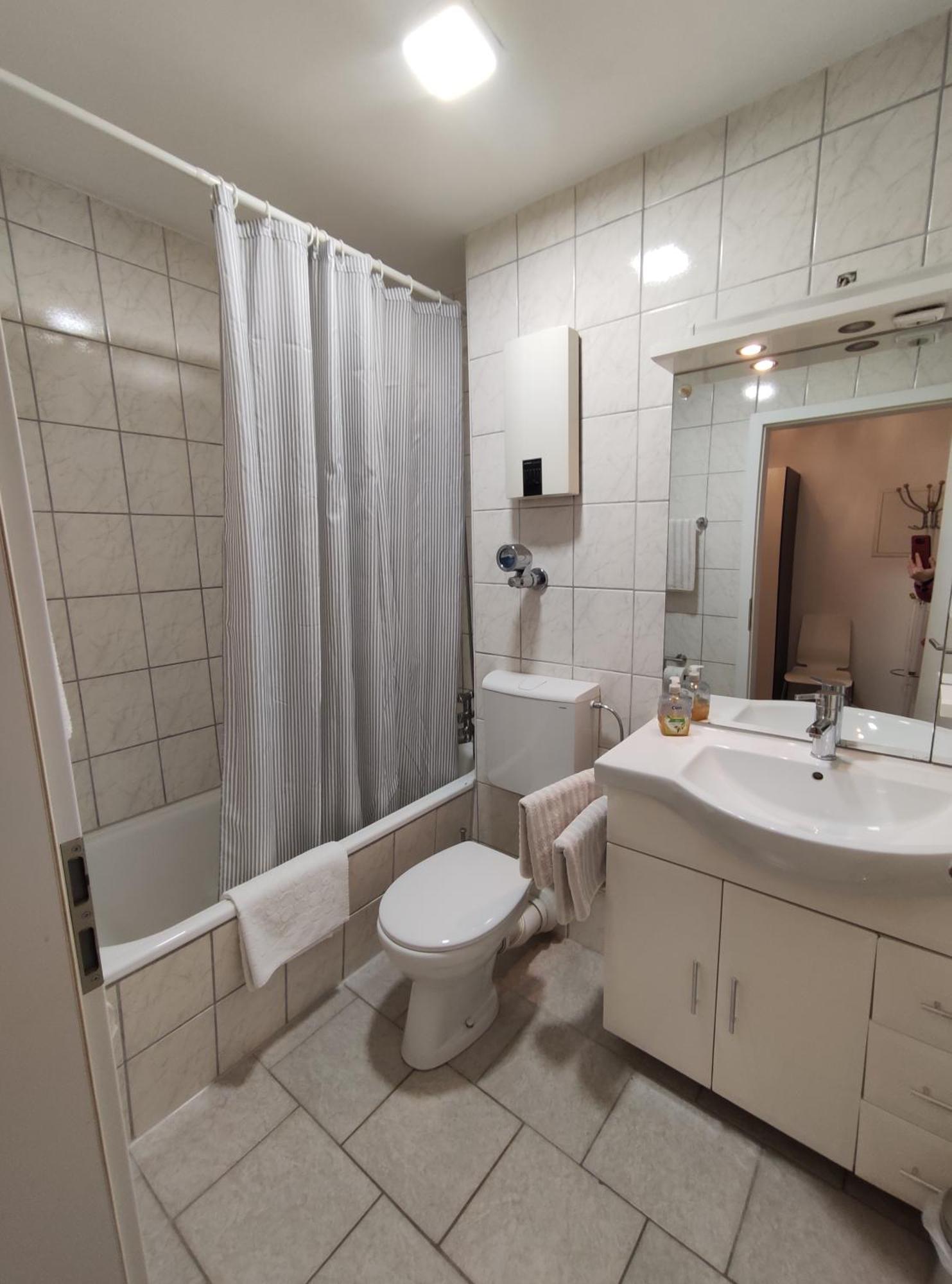 Apartment Mit Schwimmbad Ruheoase
